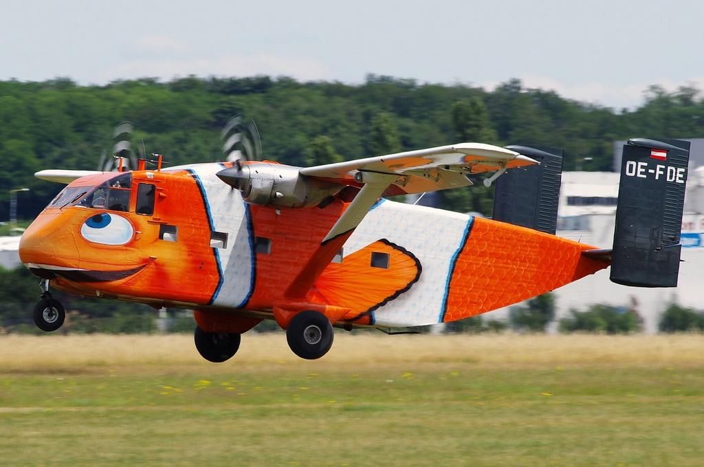 FirstStarkKid's tweet image. "Dad, @AnthonyEStark_, paint your jet like this!"