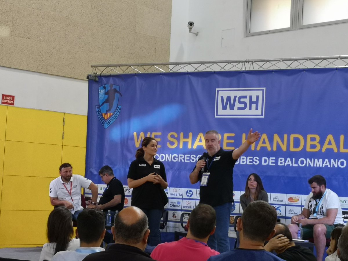 ogaatlas's tweet photo. We Share Handball est@ revolucionando el balonmano, quiz@ todavía no és visible el resultado pero empieza a generar las primera semillas del cambio. Muchas gracias @jlvillanueva8 y @isacuest por liderar esta iniciativa. Estaremos apoyando #weplaytobefriends @BookingSportsFa https://t.co/Vuhwwhz1vJ