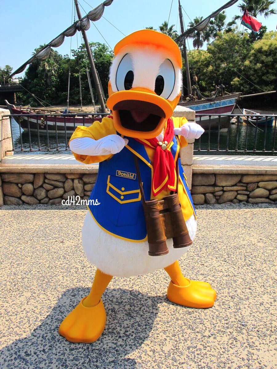 cd42mms's tweet photo. ドナルド
お誕生日おめでとう(*^^*)

#ハッピーバースデードナルド 
#ドナルドスクリーンデビュー https://t.co/KtQpQuG9OS