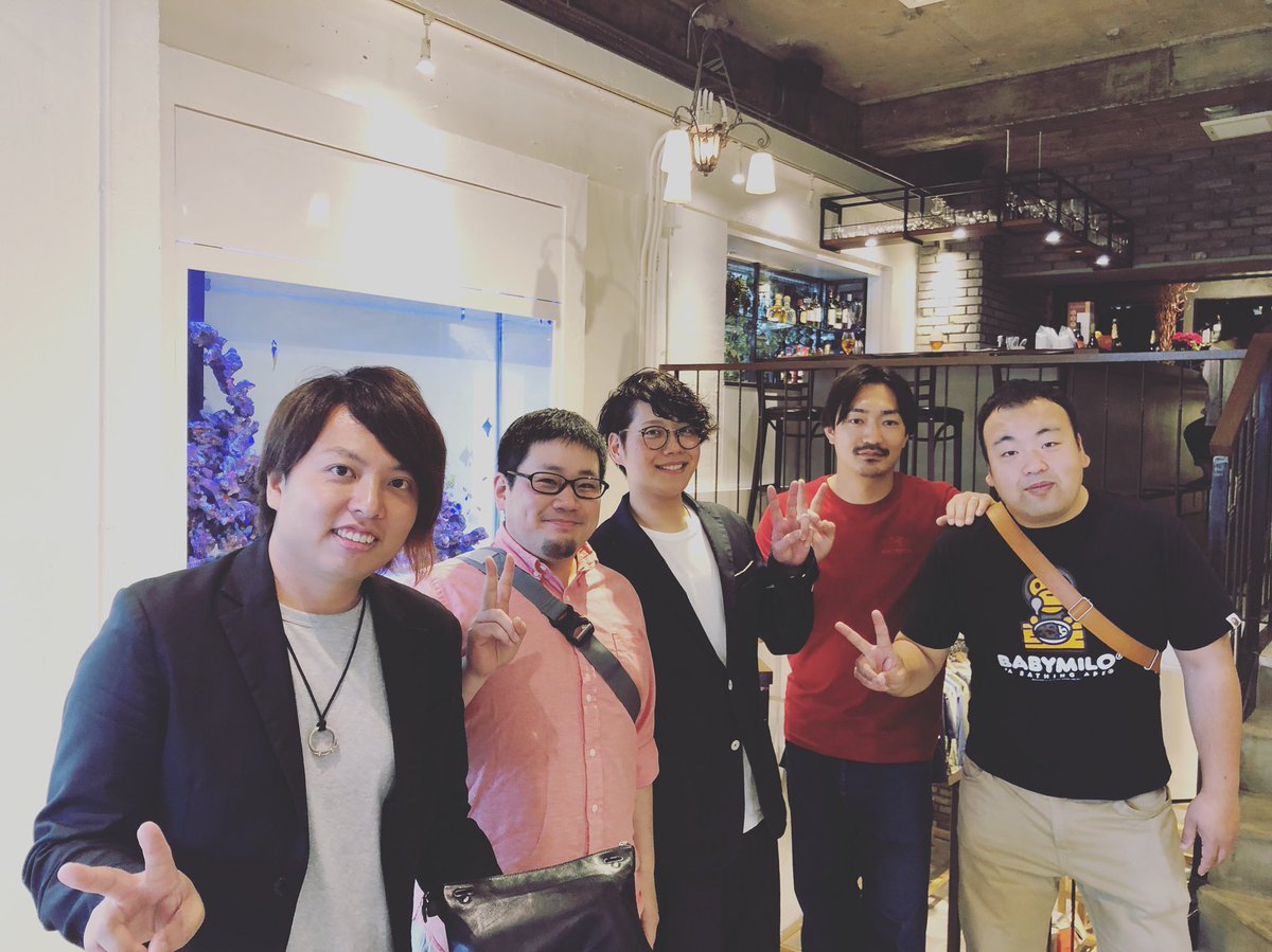 nikorin1212's tweet photo. 高校の同級生が名古屋でお店オープン!
お祝いで、半田市で印鑑屋、氷屋を経営してる同級生でお祝いへ☆(≧∀≦*)ノ
そしたら、高校生活ぶりの友達とも再会!
だいちゃん、おめでとう!
ステキなお店でした!
#branchpoint https://t.co/mur75P5Z67