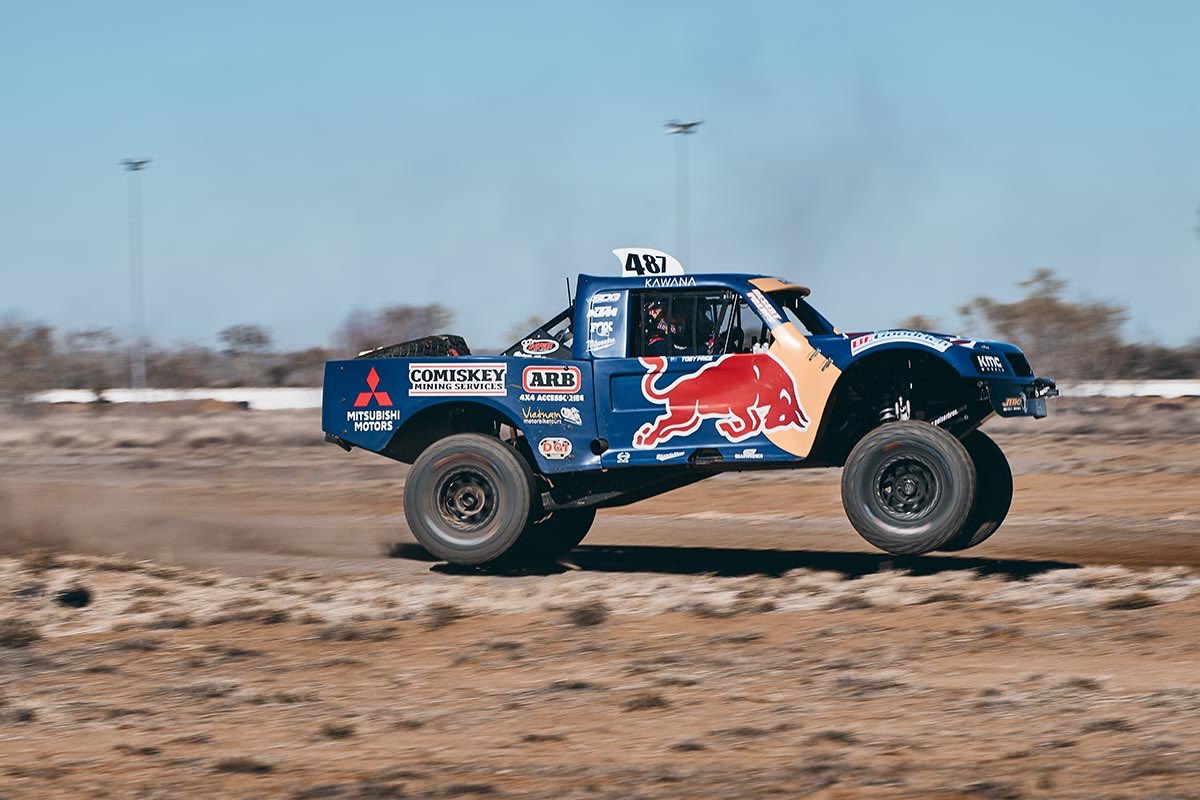 tobyprice87's tweet image. We had a good run today from Alice to Finke and have an almost 8 minute lead! A massive thanks to the whole crew, sponsors and supporters! Let's try and bring the @redbull Trophy Truck home tomorrow across the line first.