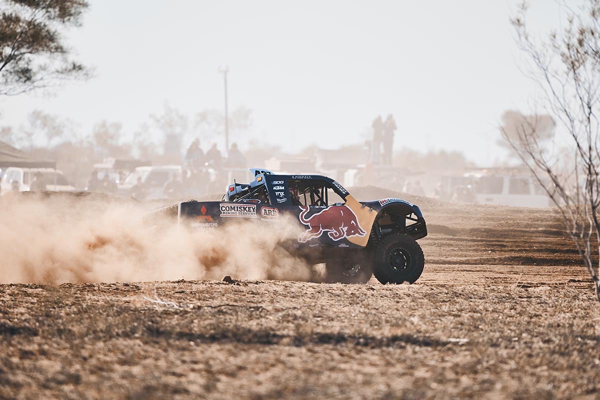 tobyprice87's tweet image. We had a good run today from Alice to Finke and have an almost 8 minute lead! A massive thanks to the whole crew, sponsors and supporters! Let's try and bring the @redbull Trophy Truck home tomorrow across the line first.