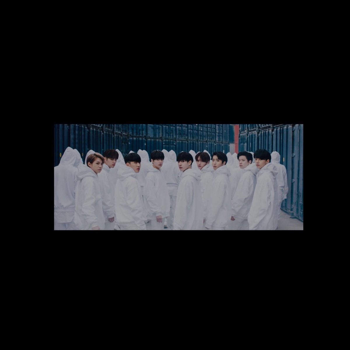 StrayKidsJapan's tweet photo. STAYでいれてよかったです。
出逢って、語り合ってくれたSTAYの方愛してます🥰カメラロールの約5000枚も今から消します。 https://t.co/KJsmv50eVr
