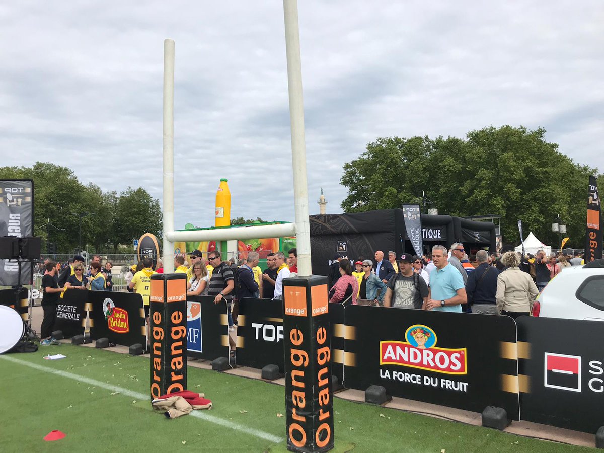 top14rugby's tweet photo. #DemiesTOP14
Le #TOP14TOUR vous attend sur la Placette de Munich de @Bordeaux ! 
Jusqu'à 18h, venez y découvrir de nombreuses animations autour du rugby dans une ambiance festive et avec la présence exceptionnelle de @JessTremouliere !

En savoir plus : https://t.co/xOSTE6C1xj https://t.co/0tibXHcuCG