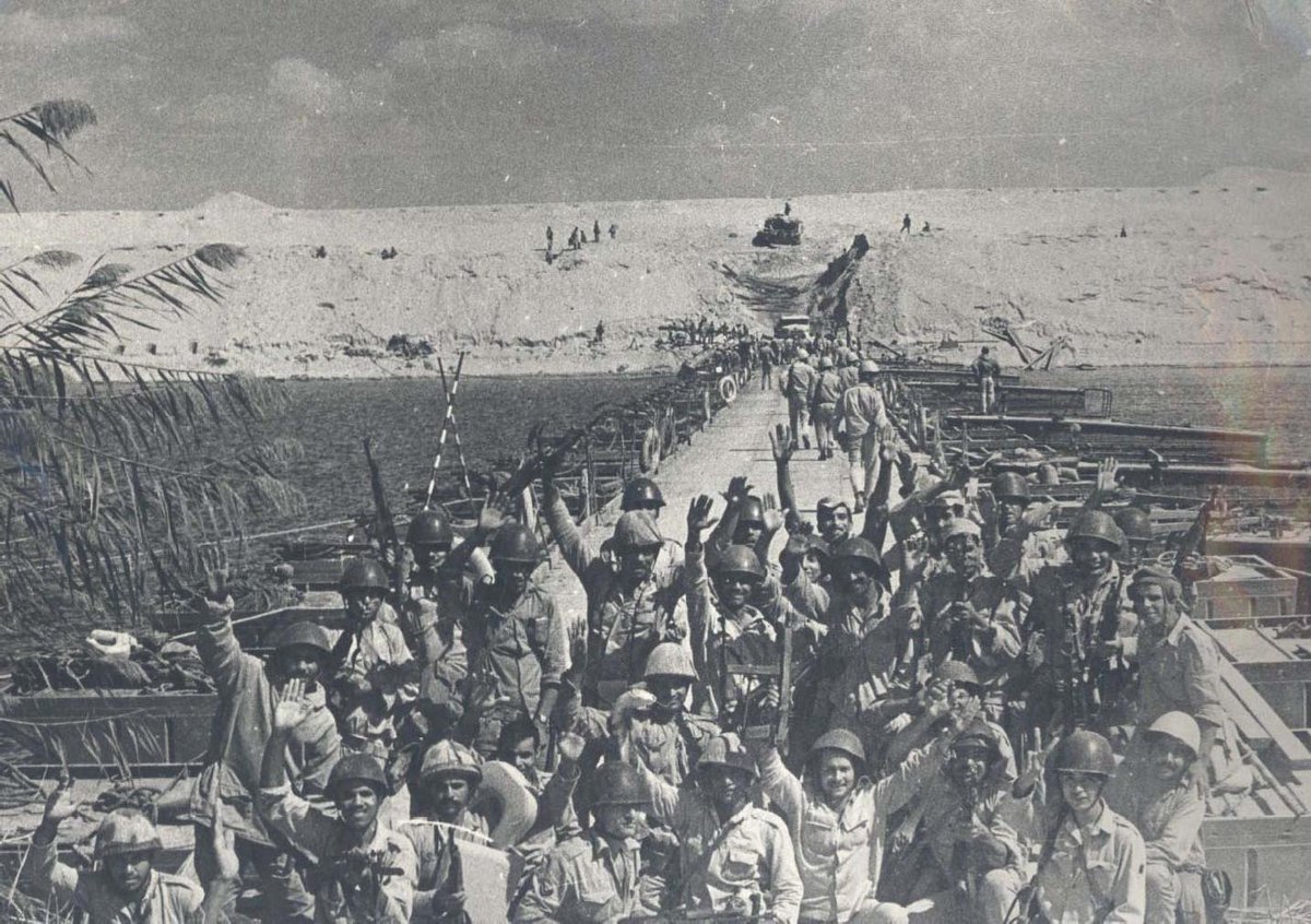 Jatosint's tweet photo. THREAD
Perang Yom Kippur (6-25 Oktober 1973)

Karena cukup panjang bahasannya, thread ini bakal dibagi ke dua bagian:

1. Persiapan perang
2. Eksekusi/jalannya perang sampai berakhirnya perang

Mari diskusi! https://t.co/Lc0ciy3o00