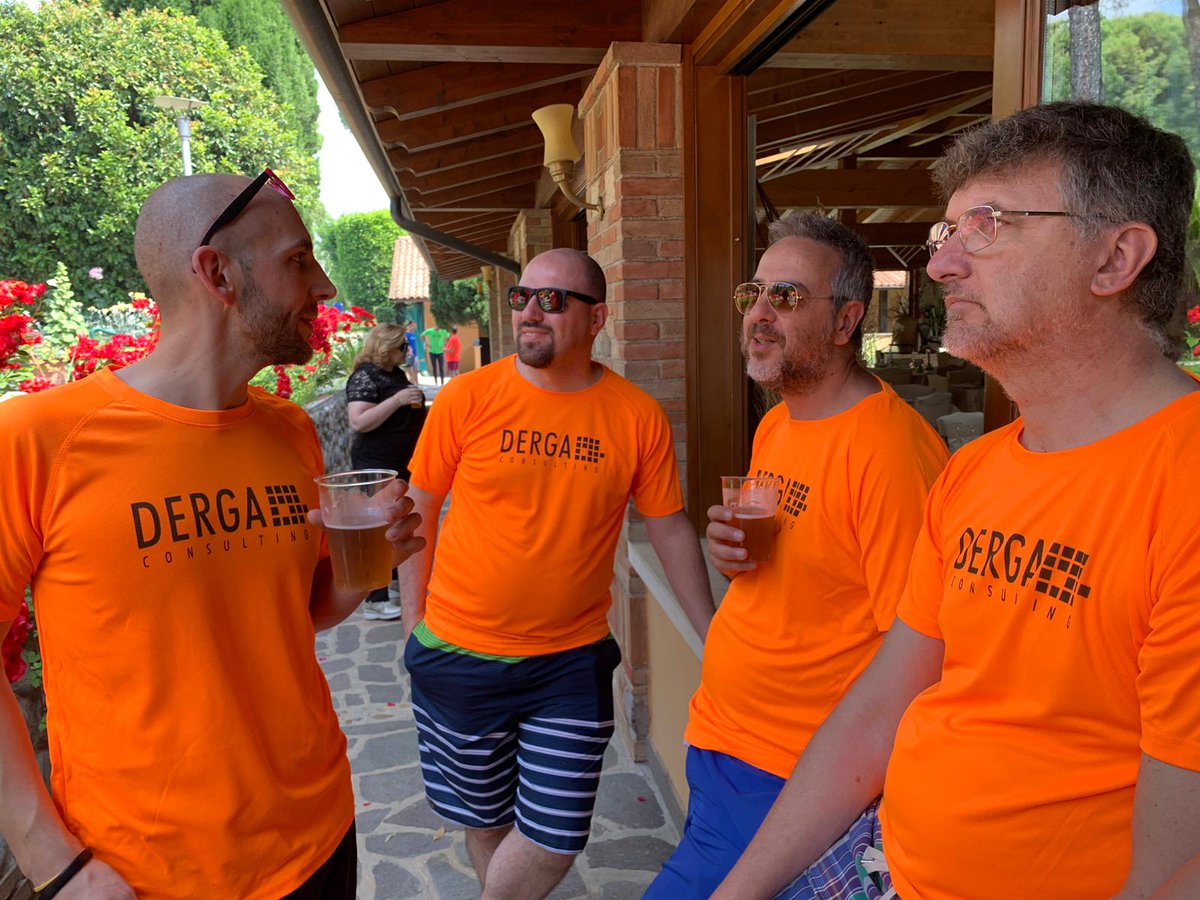 SMilesi81's tweet photo. #Derga party! Team #Vistex ready to rock.... at the open bar! https://t.co/Sqp3oZzp7t
