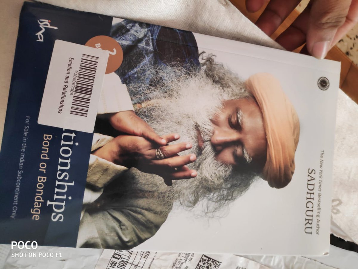 chitralnayan's tweet photo. @prasadvedpathak Hey I got scammed on Amazon. I ordered OP 7 Pro and got a book instead of it Please help me out. As a customer I called them they told me they will investigate and after investigation they told me we have Delivered right product and I got a book pls help me.😢😢 https://t.co/A4QAYd9NIQ