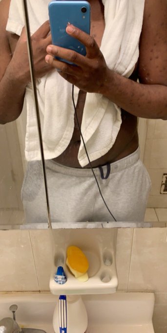 Feeling confident and comfortable https://t.co/FmTOBdtn9l