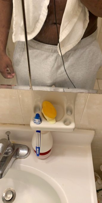 Feeling confident and comfortable https://t.co/FmTOBdtn9l