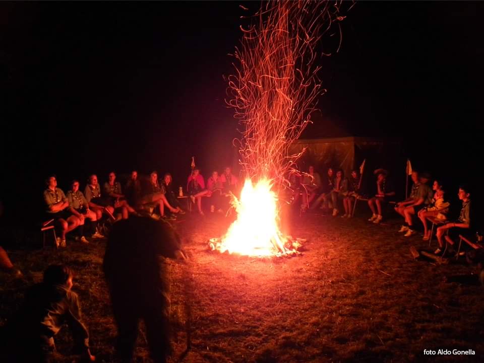 Ognuno di noi è chiamato a costruire l'unità, la comunione tra le #persone: un cuor solo e un'anima sola. Lasciamoci inabitare dallo spirito santo, solo così potremo muivere passi di riconciliazione e di #accoglienza #9giugno #pentecoste #rs