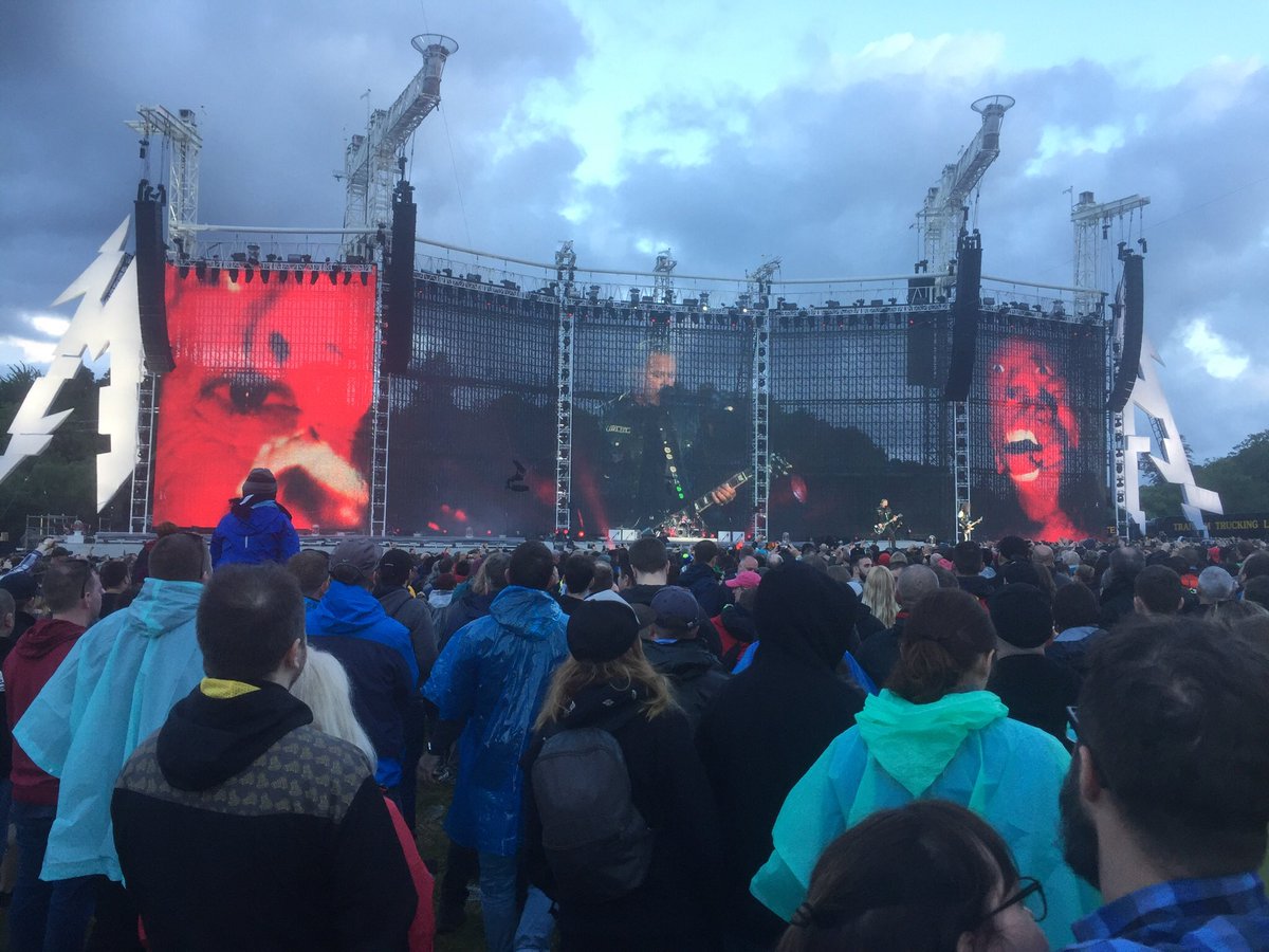 gordinnium's tweet photo. #MetAtSlaneCastle https://t.co/9j7lhEEF9Z