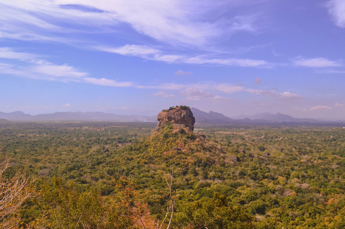 Just posted this series of Instagram stories on why #SriLanka is one of the best places I’ve been to: bit.ly/2K7Zsrt 
#traverse19srilanka <a href="/tourismlk/">Tourism Sri Lanka</a> <a href="/TraverseEvents/">Traverse Events</a> #sosrilanka #visitsrilanka #slbloggers #destination_srilanka