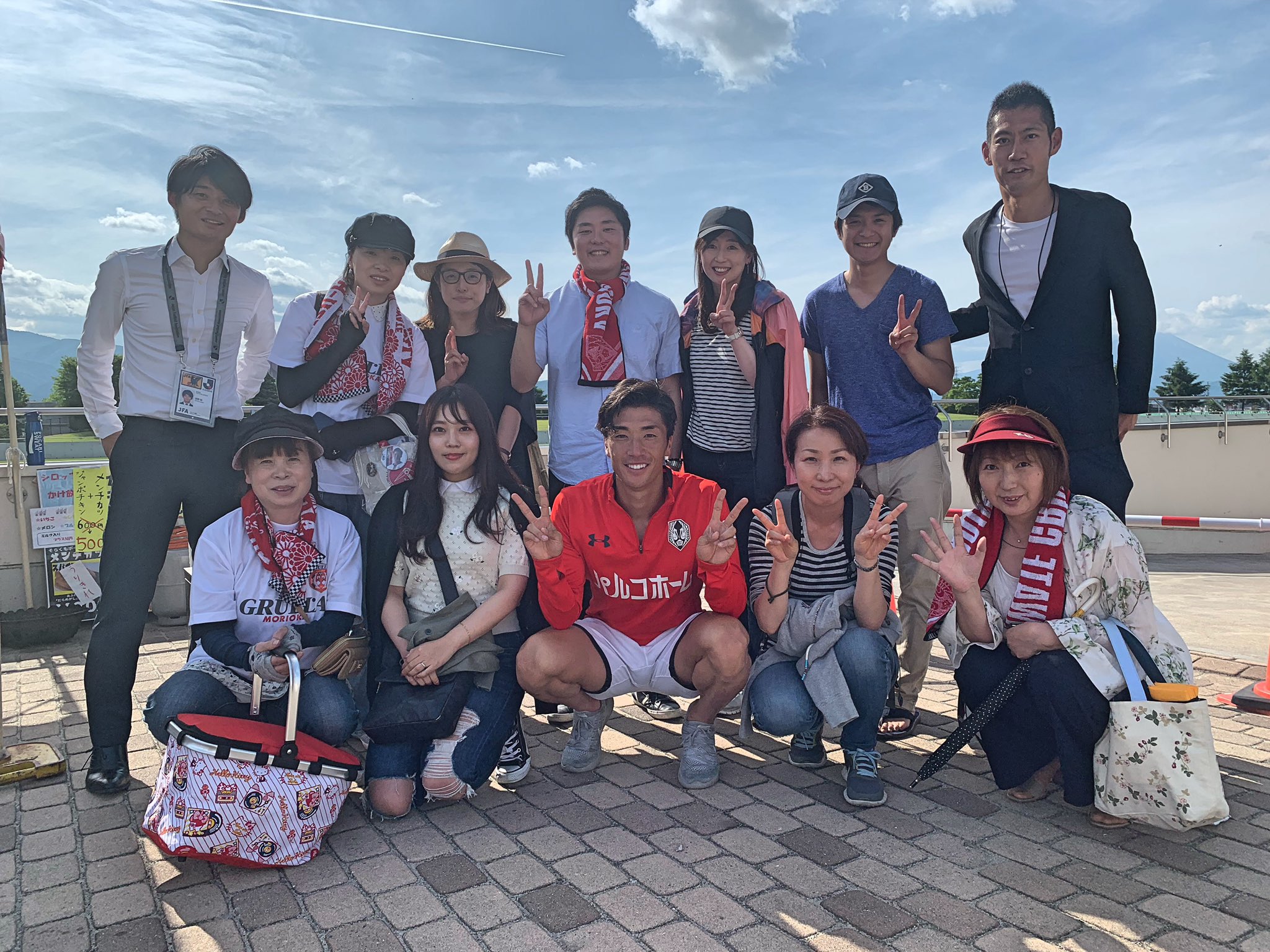 ট ইট র 菊池康平 パソナ盛岡と仙台のメンバーでいわてグルージャ盛岡の応援へ パソナ盛岡に勤務しているキャプテンの福田友也選手の活躍もあり1 0の完封勝利 引き続きサッカー 仕事のダブルキャリアでの活躍を応援しています いわてグルージャ