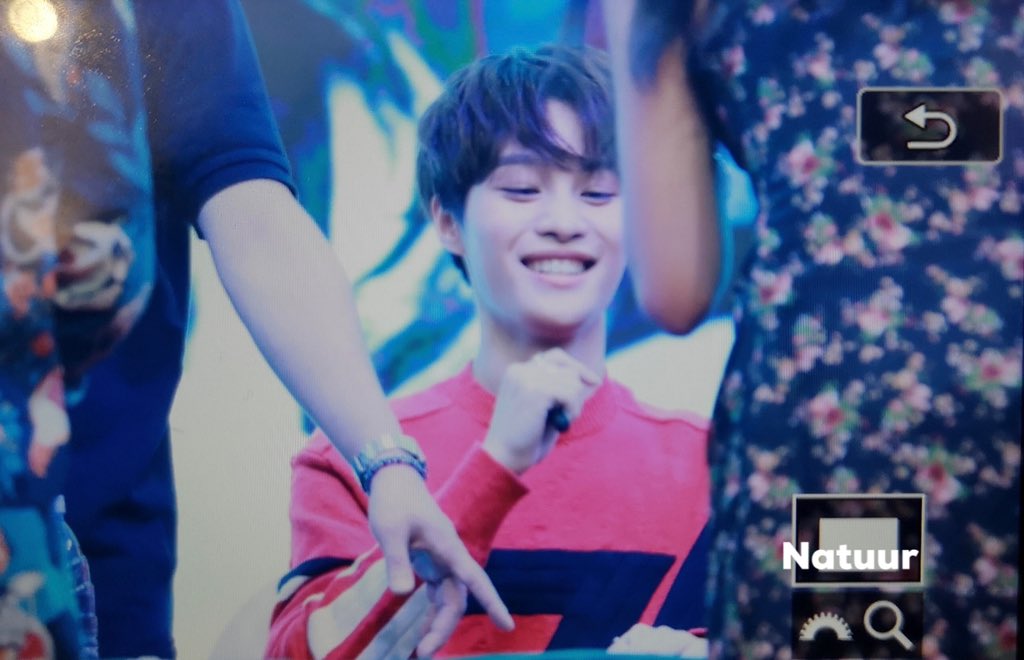 20001010net's tweet photo. 190609

#YANGYANG #刘扬扬 #양양 
#WayV #WeiShenV #威神V https://t.co/s5y72YGhor