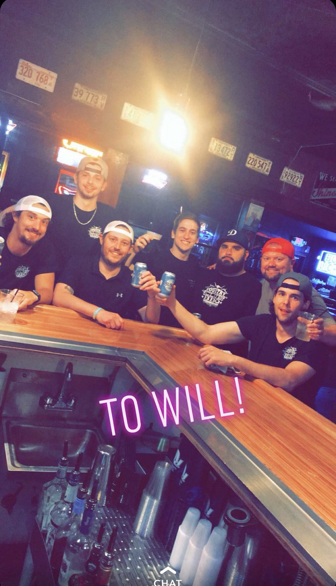 CountryClubBBQ9's tweet photo. Cheers to Will Flynn and his new life with his new lungs. He’s the strongest man we know https://t.co/cQDNxDi1Qd