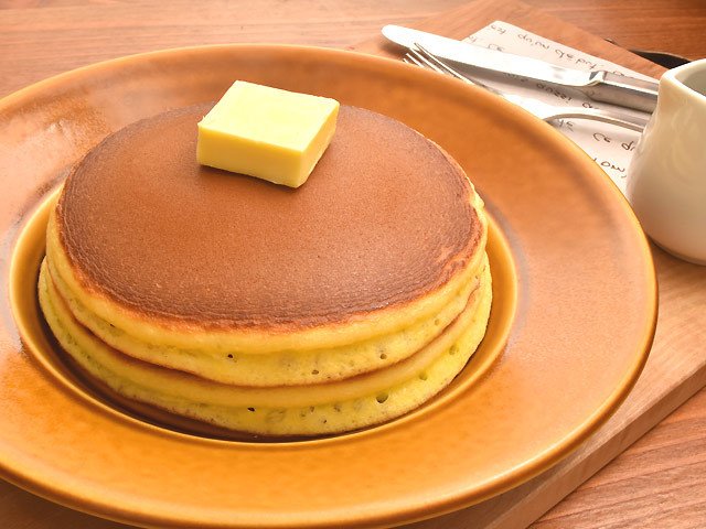 ライブドアニュース 美しい まさに 理想 のホットケーキが味わえる新宿の人気店 鶴と私の恩返し T Co Gt41jlzcsa これぞ ホットケーキ という理想的なビジュアルと 懐かしい味わいが共存する一皿が味わえる