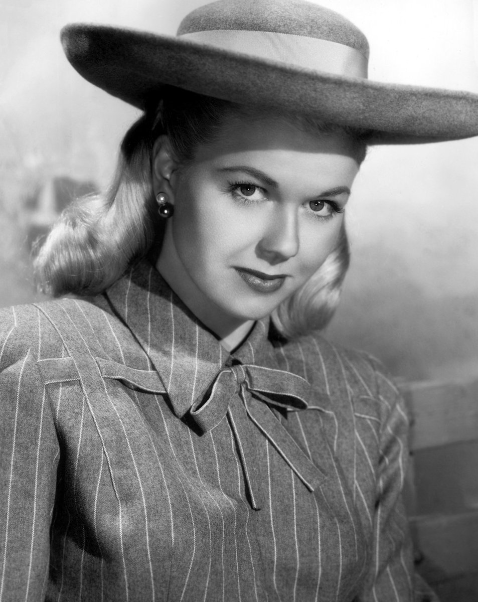 Publicity still of Doris Day in MY DREAM IS YOURS (1949) #TCM #LetsMovie #TCMParty #VintageWarnerBros #ClassicFilms #TCMRemembers #DorisDay
