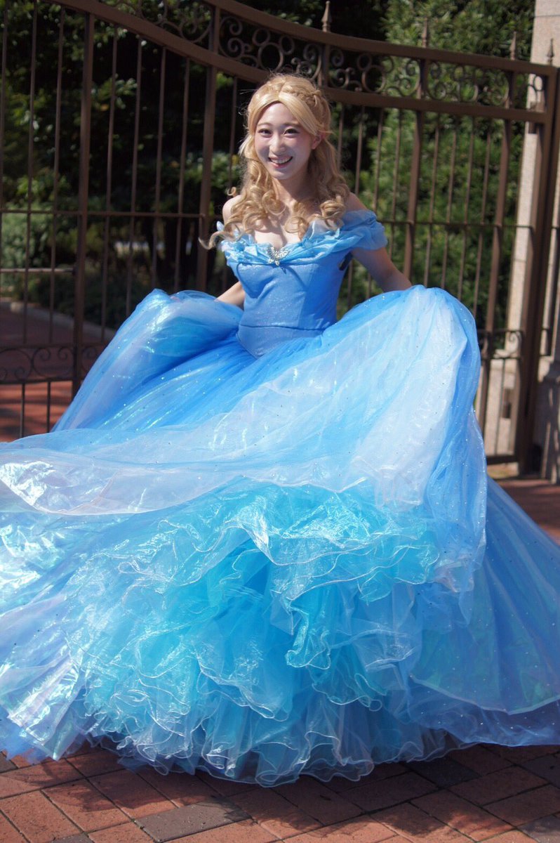 中嶋元美 もっちー Youtubeチャンネル登録お願いします 実写版シンデレラテレビやってるから 録画中ー 笑 もちろんdvd持ってます シンデレラは永遠に女の子の憧れ またハロウィンでシンデレラ着たいな シンデレラ