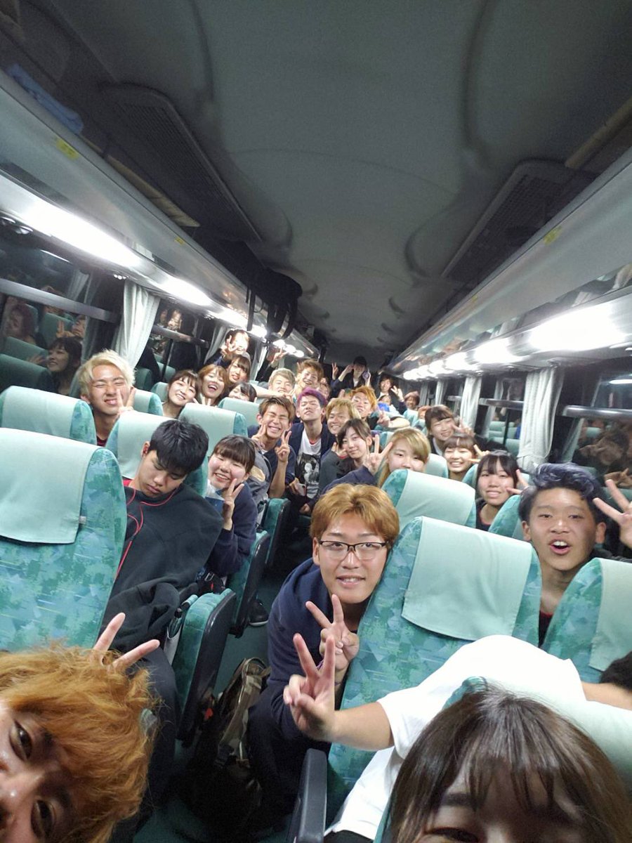 19_otasuke's tweet photo. フェリー組も今から乗船し、帰路へと着きます！！
写真は一枚目がバス1号車、二枚目が2号車、三枚目が3号車で撮ったものです🙆‍♀️✨ https://t.co/nWoXT1DlXd
