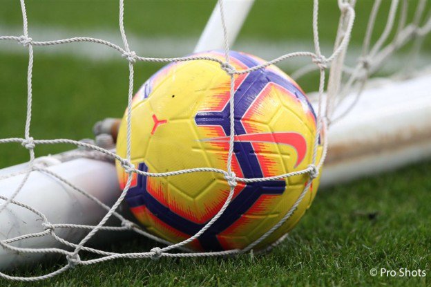 Wij hebben nog plek voor nieuwe leden, die op zoek zijn naar een gezellige voetbalvereniging waar plezier en presteren hand in hand gaan.

Schrijf je nu (online) in en ontvang je eigen RAS-voetbaltas cadeau!

hvvras.nl