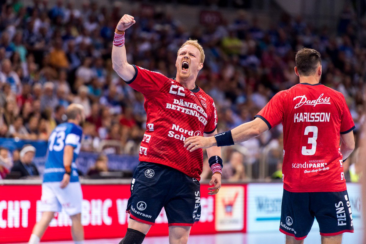 SGFleHa's tweet photo. โธ Halftime
#BHCSG 8:13
#SGPower ๐โค https://t.co/JbgCsDRbFP