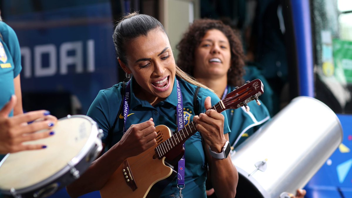 anacconsoli's tweet image. Imagens ao vivo da rainha Marta #TorcemosPorElas