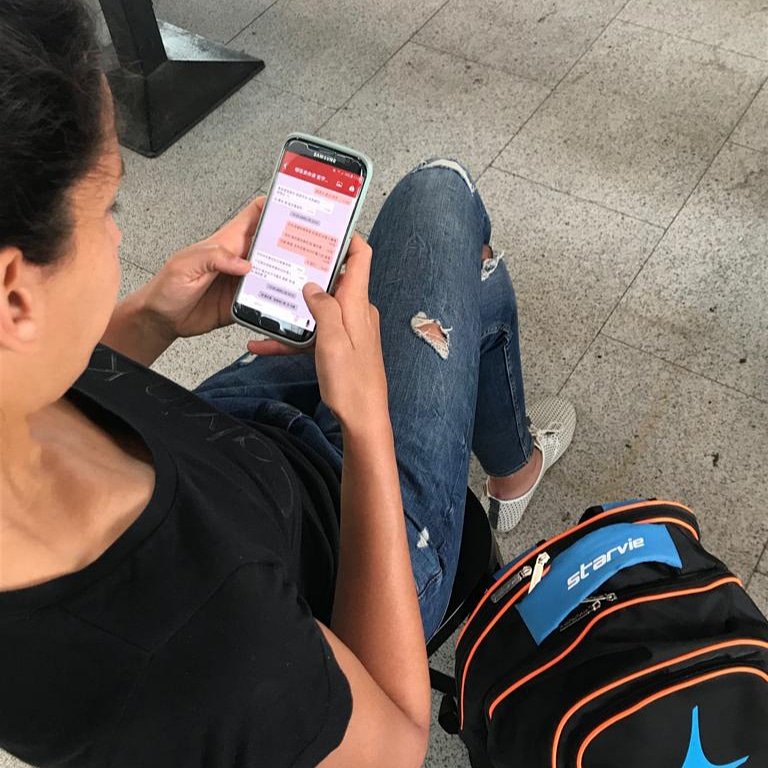 majosalayeto's tweet image. Preparando la fiesta de cumpleaños de Mapi. Y para que ella no pueda enterarse utilizo mis mensajes encriptados con la app de #Criptoo 🤫🤐😅