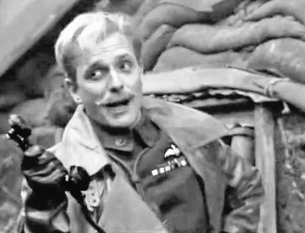 BlackadderQtes's tweet image. "If word gets out that I'm missing, 500 girls will kill themselves!... and I wouldn't want them on my conscience!... not when they ought to be on my face!!" #Blackadder #Flashheart #RikMayall