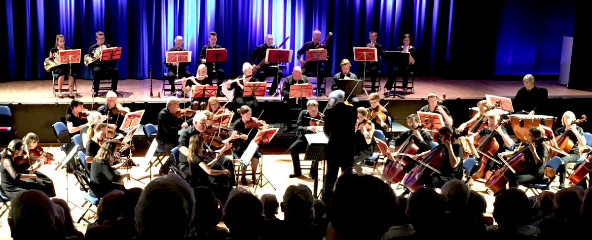 CPSO_UK's tweet photo. Terrific job by Tim Rausch last evening - playing the Mozart horn concerto with panache - Stephen and orchestra on great form too! https://t.co/QvoJA44O8M