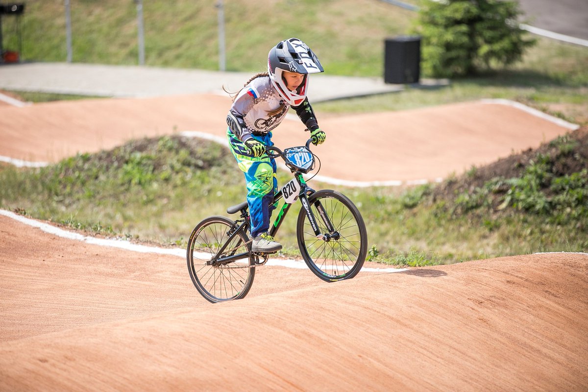 dosja2007's tweet photo. #raceday #bmxracinggirl #bmxracing https://t.co/xHyBbbtIys
