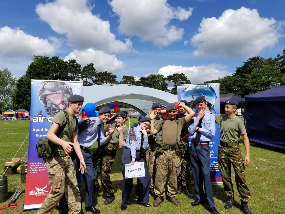 57_AirCadets's tweet photo. 57 Sqn are at the Potters Bar Carnival 
Come and see what we do! https://t.co/VtCbIzcRo1