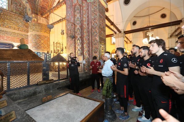 senercelikayar's tweet photo. Yeter ki inanın.
Yeter ki çalışın.
Yeter ki gayret edin.
Çok daha güzel olacak inşallah.🇹🇷🇹🇷
#TurvFra https://t.co/YDXZXuo1us