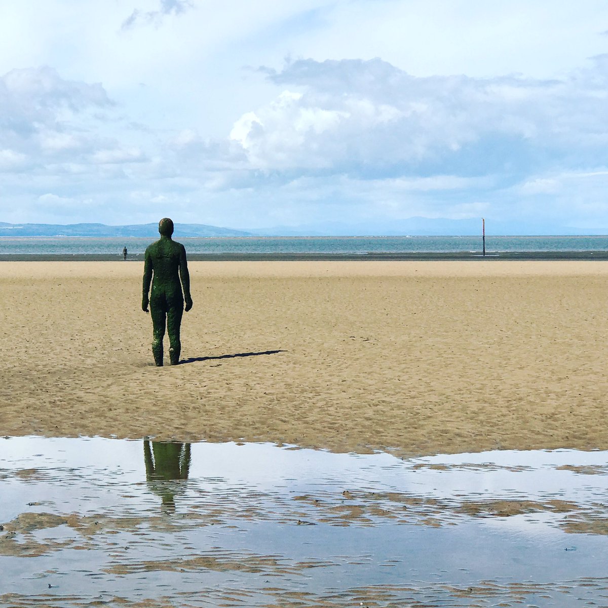 The Anthony Gormley statues on #Crosbybeach are amazing. What a perfect day for a trip to the beach! <a href="/TrefoilGuild/">Trefoil Guild UK</a> #Southport #Crosby #TrefoilAnnualMeeting