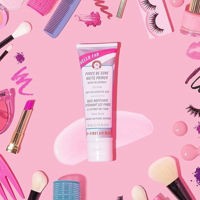 sephoraph's tweet photo. #Repost @firstaidbeauty
Watch your pores disappear with NEW #HelloFAB Pores Be Gone Matte Primer! This oil-free primer minimizes the appearance of pores, creates a smooth, even canvas for makeup and helps control skin's sebum production. It has a soft-f… https://t.co/Z7CL91CHVu https://t.co/sTqpHdNngc