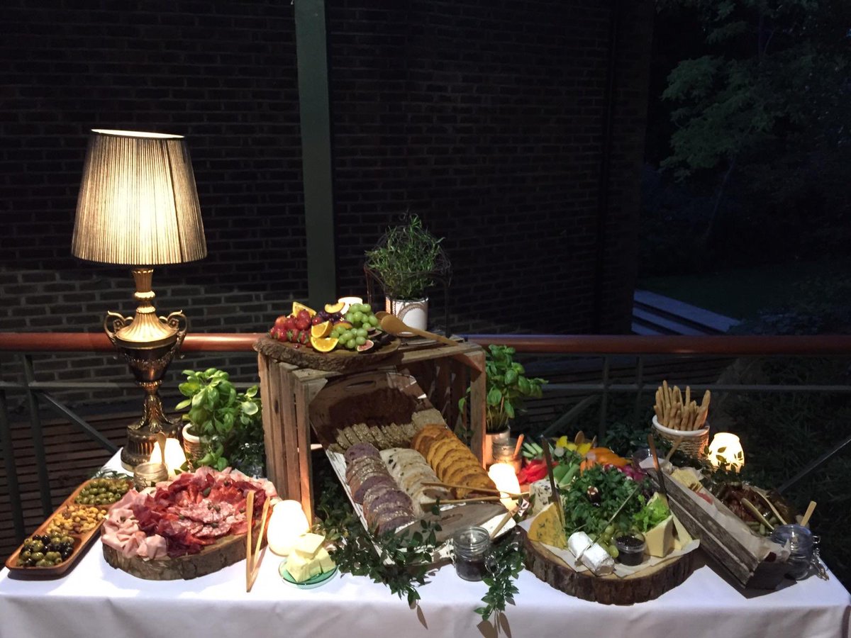 Another one of yesterday’s parties (this time in Hampstead Heath), started with a beautiful #deliplatter Such a visual treat for the guests #grazingtables #privateparty #celebrityparty #catering #londoncatering #cocktailsandcanapes #vintagelights #vintagehire