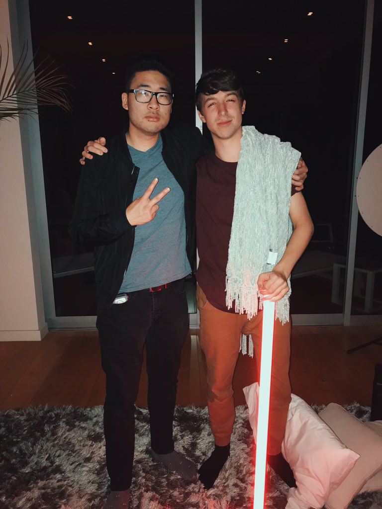 exlacraft's tweet photo. The FusDudes. 👹
Had a lot of fun meeting these guys except for Peter. #streamercamp https://t.co/BPZHyQs4xx