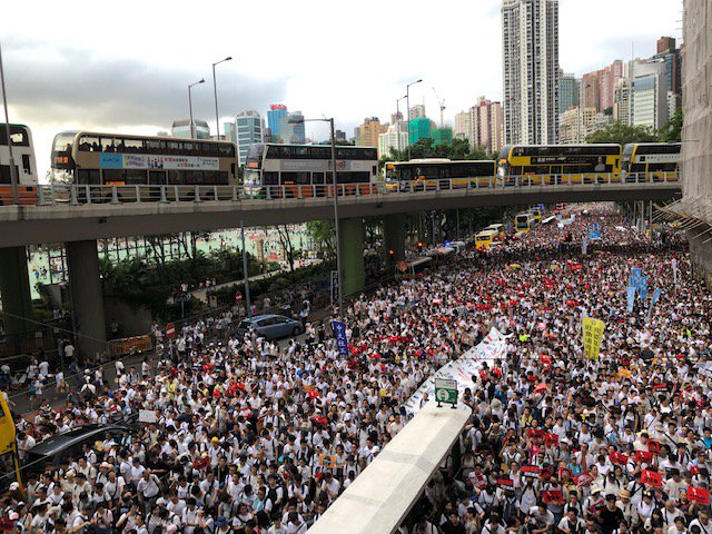 29roomb's tweet photo. #反送中 #逃犯条例 #香港 https://t.co/Dh4M0KBNh5