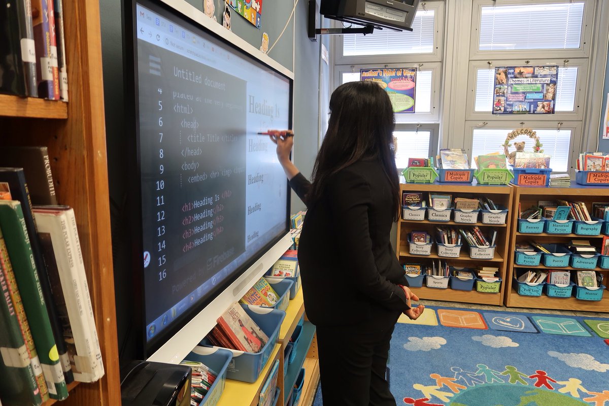 Another successful workshop! In one day, #techdivas were able to learn the basic fundamentals of webmaking. Special thanks to everyone involved and assisted with this workshop. Until next time... #FutureTechBosses #BGCNY2019 #webdev21