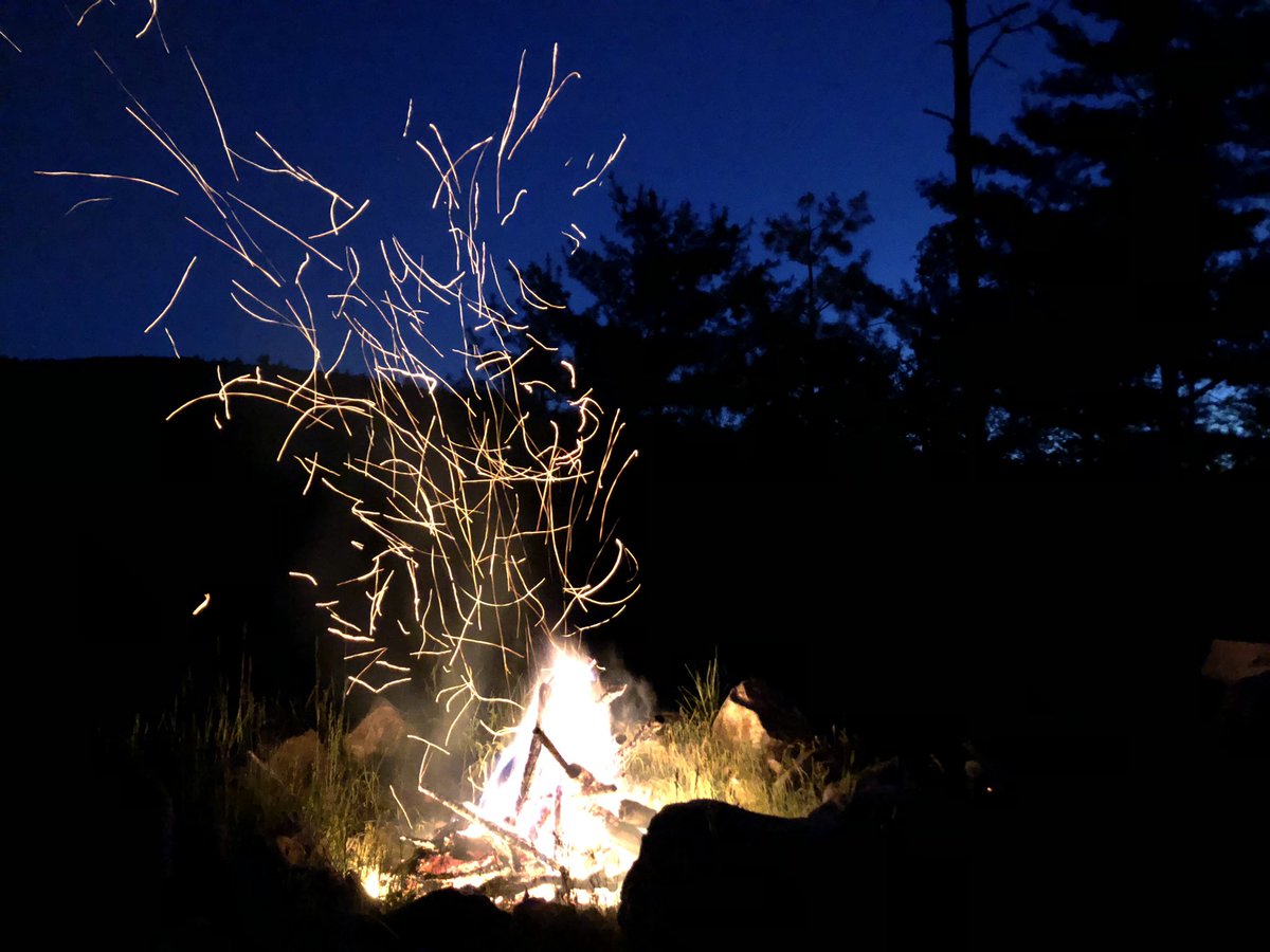 HushLodge's tweet photo. Just a fire, a lake and some trees but oh what it can do for your soul ✌🏼🌲🌳🌲#comewander #travelontario #peacefulmoments @TheOttawaValley #getoutside https://t.co/XzNJvazY30