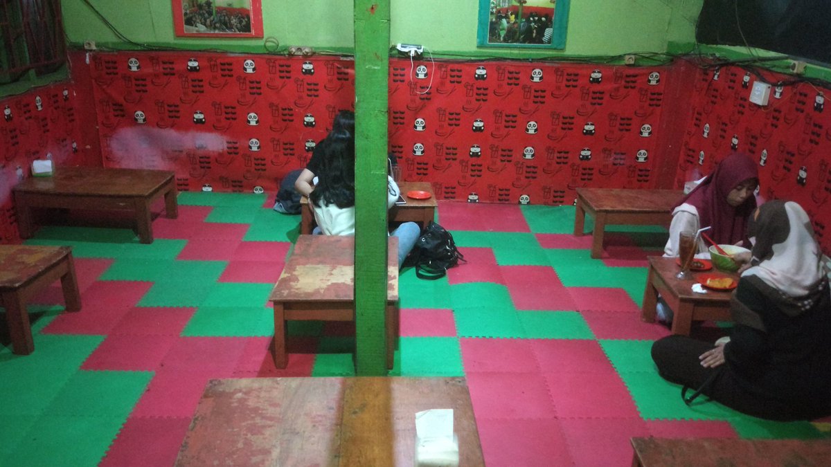 Info lapak Dami masih ada meja kosong nihhhh......