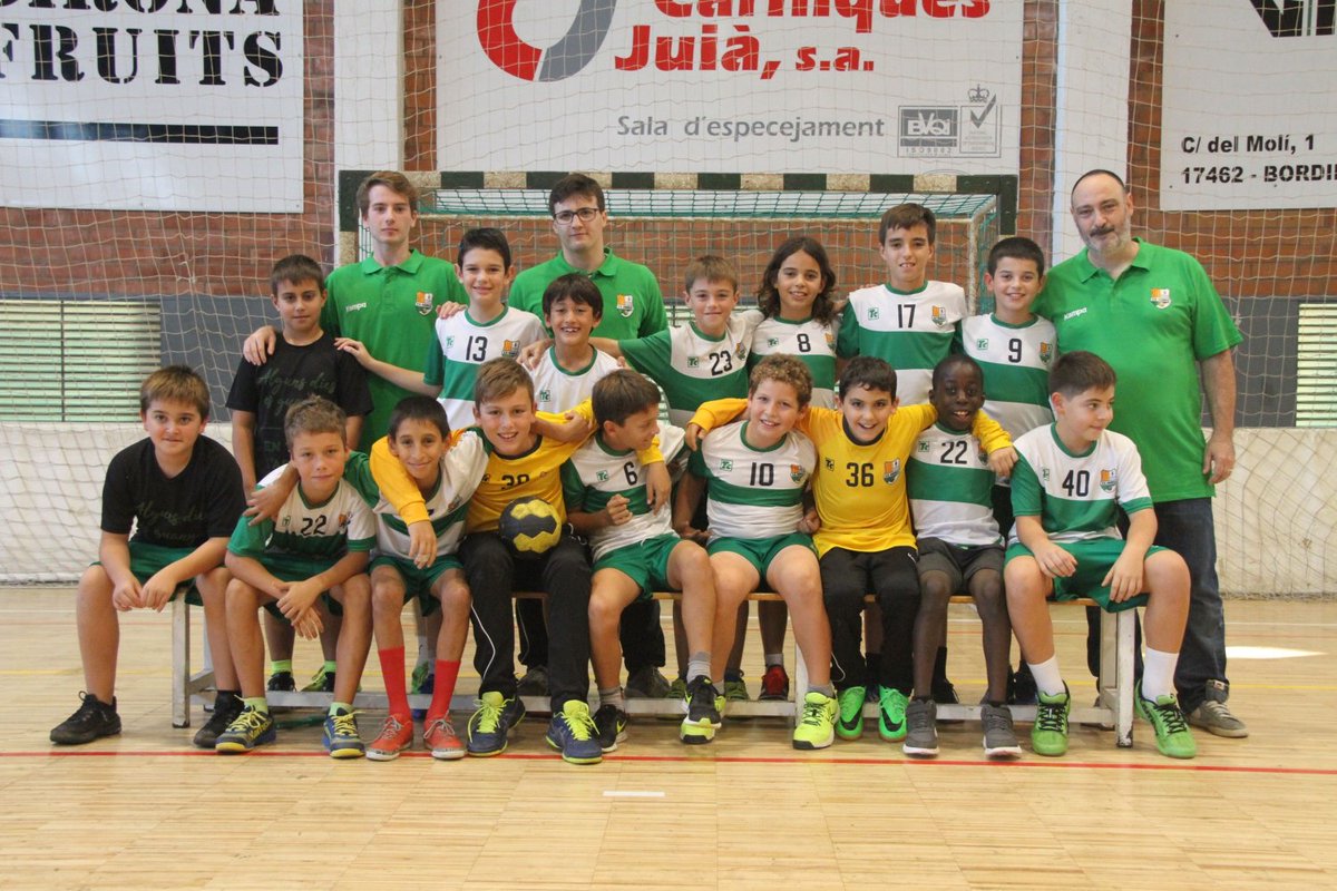 handbolbordils's tweet photo. Final Top 4 Aleví Masculí a Argentona
#Final4CAT

Campió Club @handbolbordils
Subcampió @BMGranollers 

Enhorabona Campions !!! https://t.co/gsNcnaD9Fv