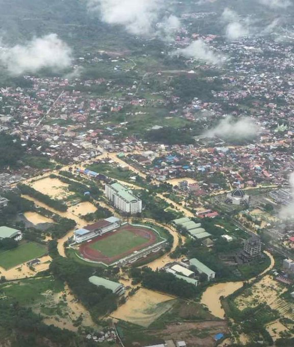 View image on Twitter