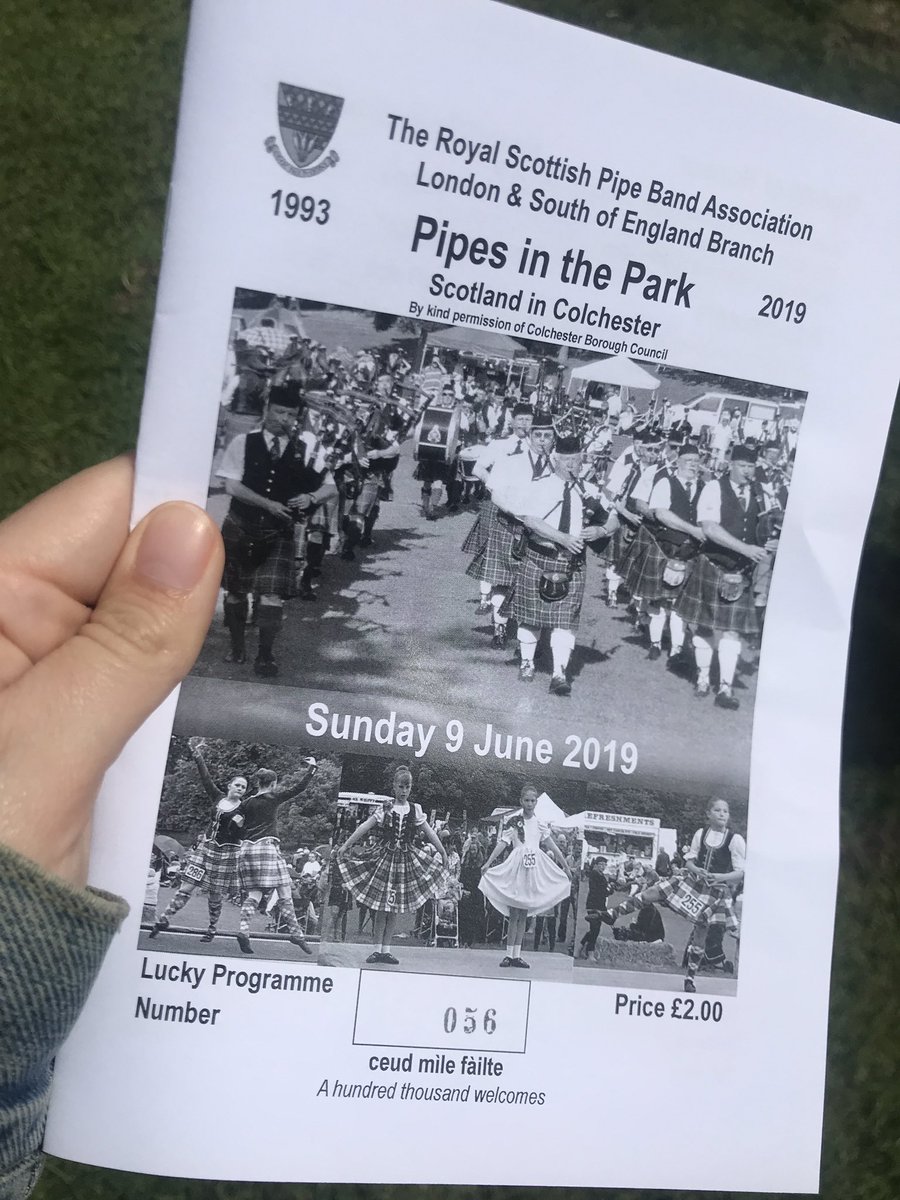 ColchBazaar's tweet image. At #Colchester’s Lower Castle Park for this awesome free day out - so many stalls and things to do and watch! (Also a nice beer tent and a sunny spot to drink in!)