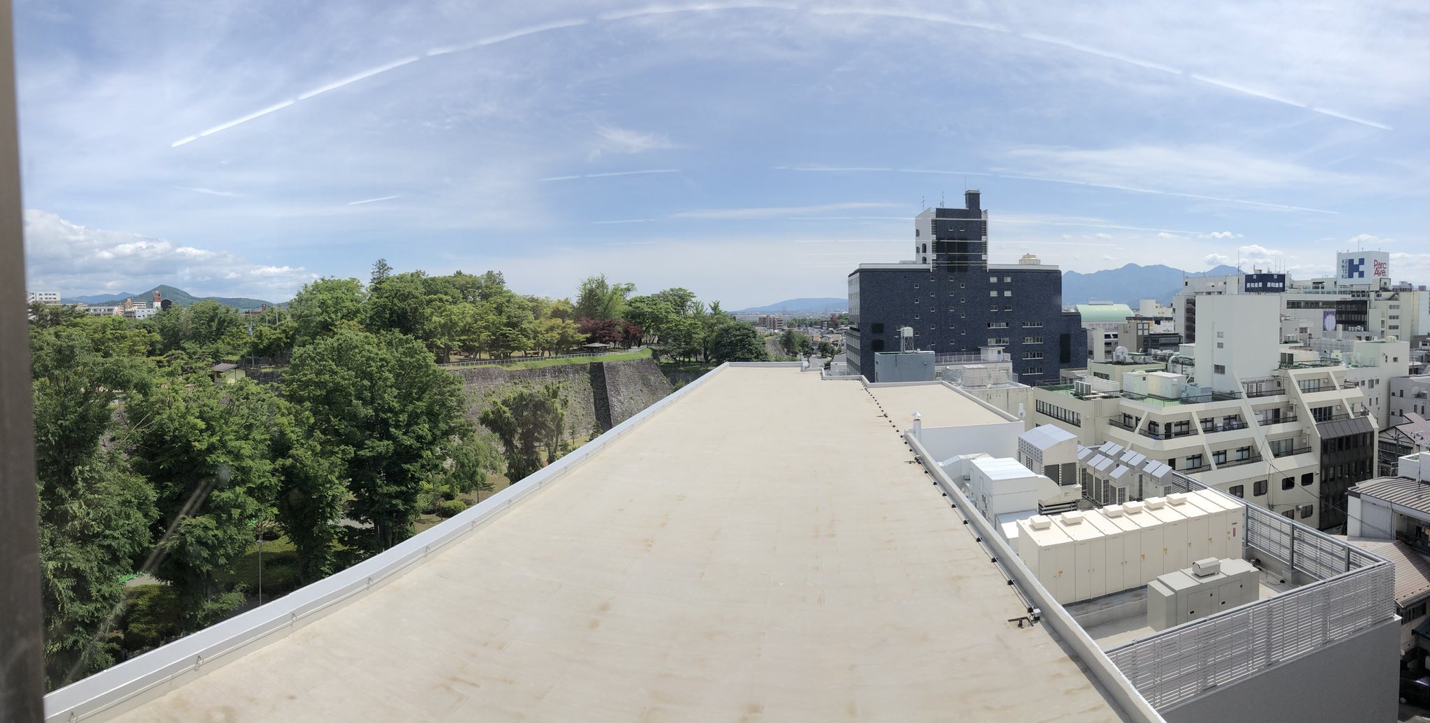 Lssah Twitterissa でもサンビル7階から見る岩手公園 盛岡城跡公園 は斬新で良かった 新教育会館の屋上は緑化するなり 太陽光パネルを置くなりした方がいいな T Co U2mcnjrzwp Twitter