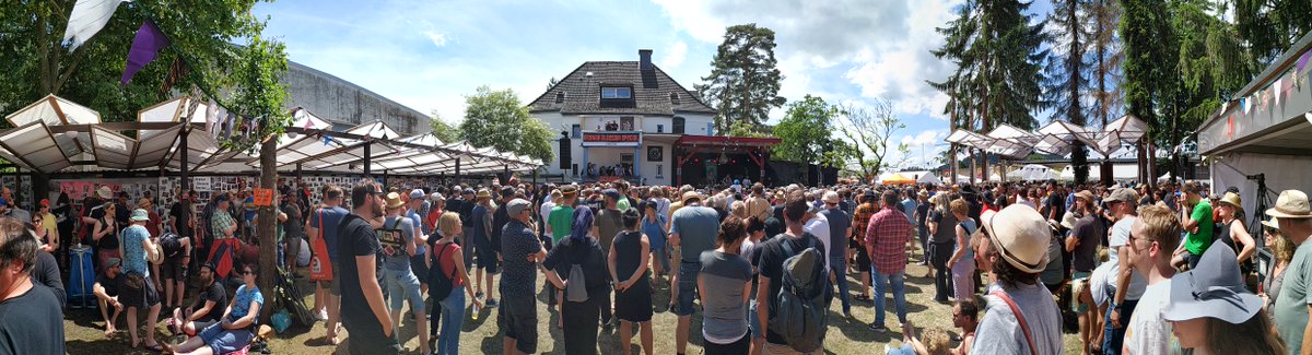 digitus_malus's tweet photo. #obs23 #sommer #festival https://t.co/hoLJHFVhbH