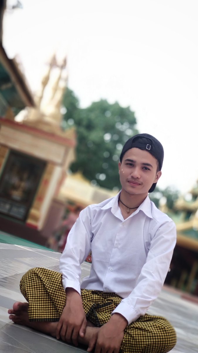 David02169949's tweet photo. ကိုဘဝကို ပိုၿပီးျဖဴစင္ေအာင္ sponsor ေပးဘာ 😁😁😁 https://t.co/gnCyx8Hrqt
