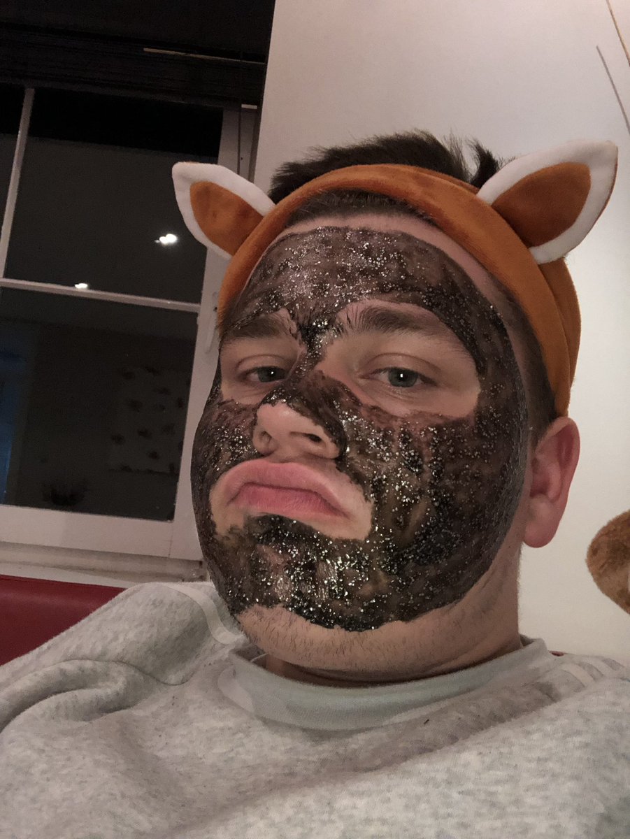 Happy 21st to my face mask luvin boyf <a href="/_EoinGordon/">Eoin Gordon</a> ❤️❤️❤️❤️