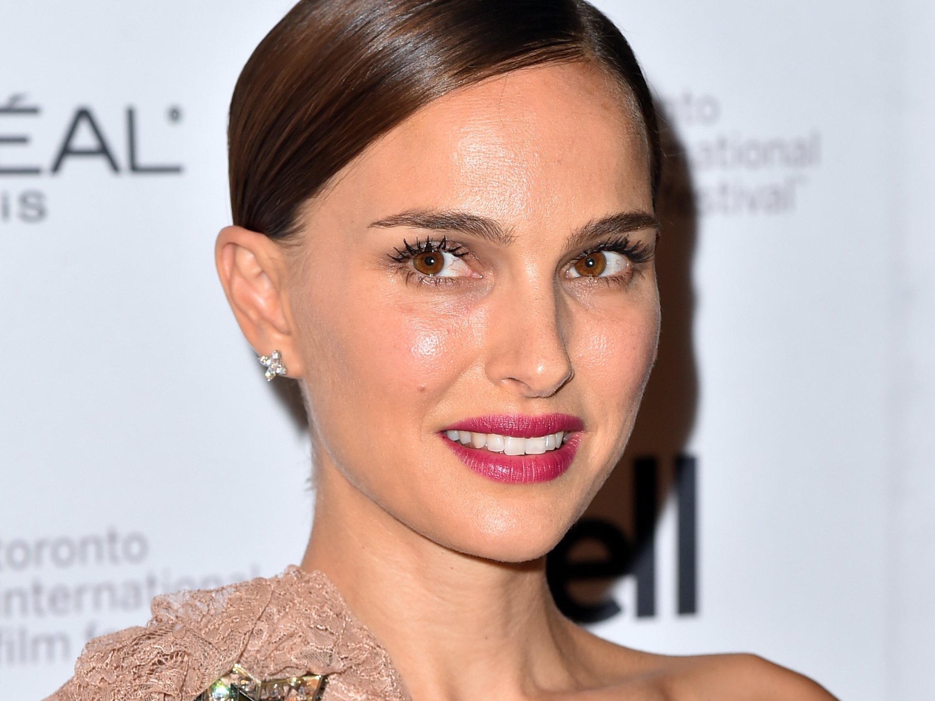 Happy birthday to the beautiful, intelligent and talented Natalie Portman! 