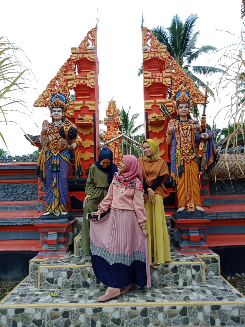 Anitanovelia24's tweet photo. My Holiday β¨ππ
See you next year π #liburanku #myholiday https://t.co/iKDdGmCBwd