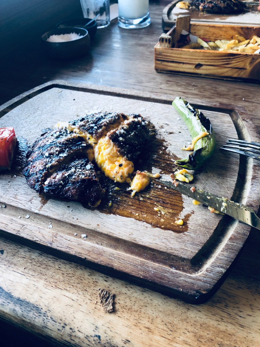 codesss34's tweet photo. I'm at Etçi Mehmet Steakhouse in İstanbul w/ @volkankeklik7 https://t.co/glPsu3ysOd https://t.co/TlOc67D6Ac